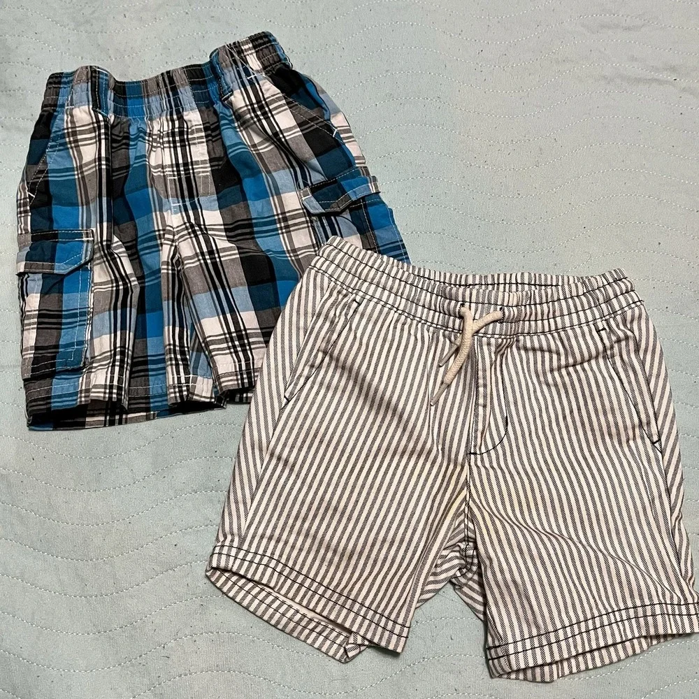 Old Navy Toddler Boy's Shorts -‎ Two Pair - 2T Gray Stripes/Blue Plaid